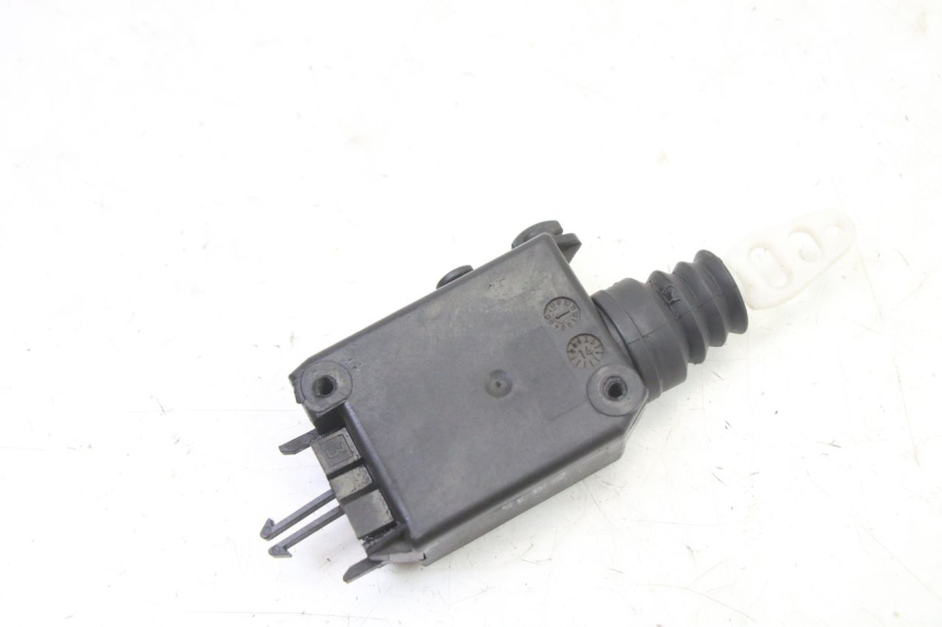 photo de SEAT LOCK ENGINE PEUGEOT SATELIS 125 (2013 - 2018) - Component detail