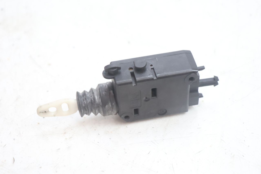 photo de SEAT LOCK ENGINE PEUGEOT SATELIS 125 (2013 - 2018) - Component detail