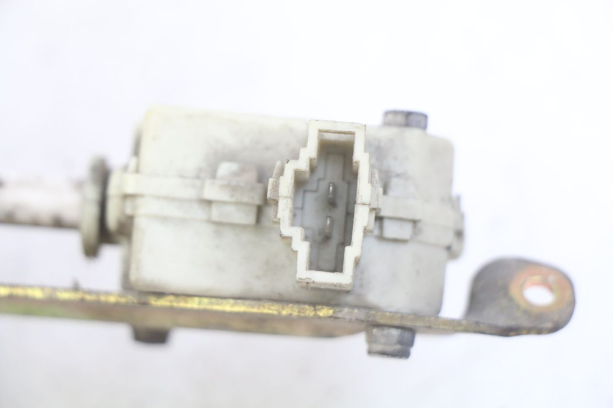 photo de TRUNK OPENING MOTOR PIAGGIO X9 EVOLUTION 125 (2003 - 2007) - Component detail