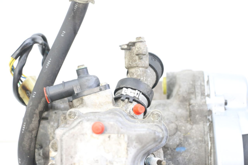 photo de ENGINE PEUGEOT ELYSTAR 125 (2002 - 2007) - Surface and material condition