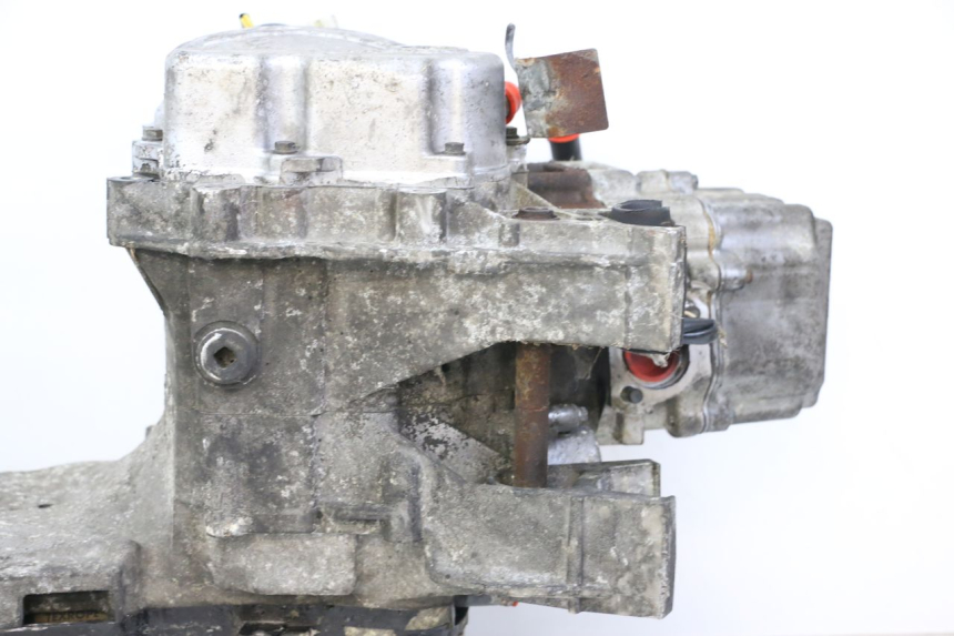 photo de ENGINE PEUGEOT SATELIS COMPRESSOR K15 125 (2006 - 2009) - Alternative perspective