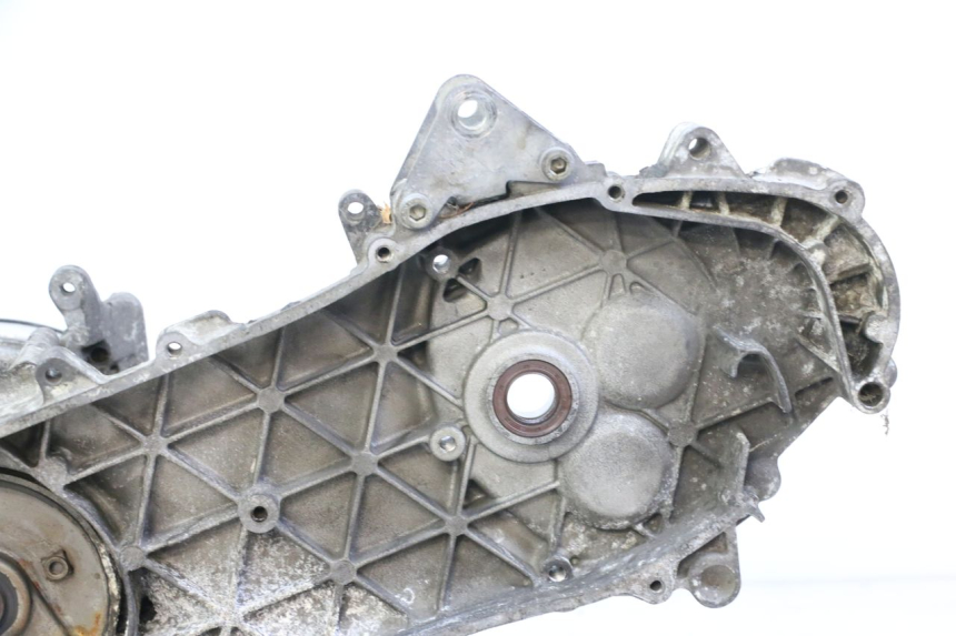 photo de ENGINE PIAGGIO VESPA GRANTURISMO 125 (2003 - 2007) - Surface and material condition