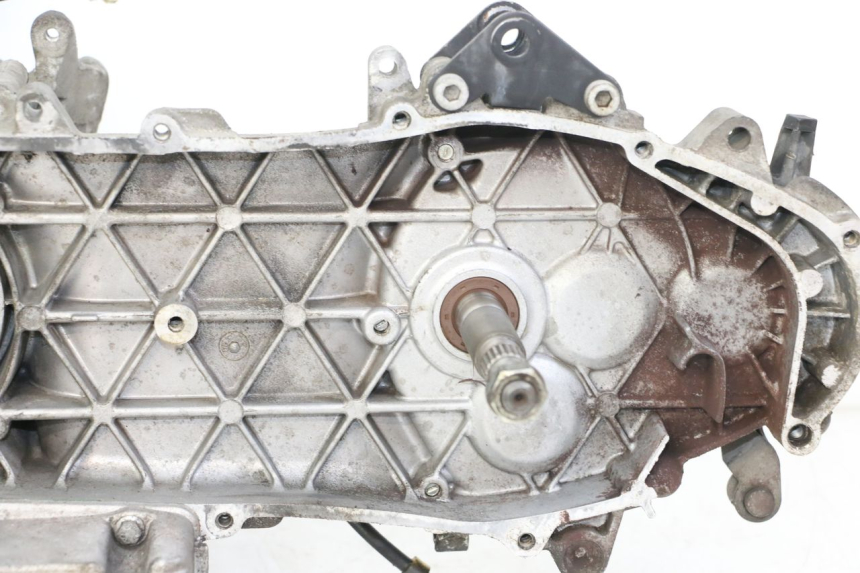 photo de ENGINE PIAGGIO VESPA LX IE 125 (2010 - 2012) - Surface and material condition