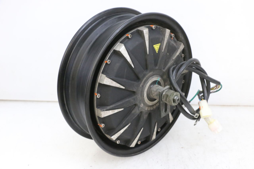 photo de ENGINE EFUN PUSA 1 - Distinctive features