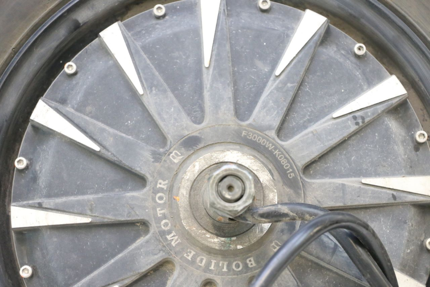 photo de ENGINE EFUN PUSA 1 - Technical close-up