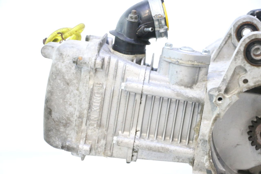 photo de ENGINE YIYING RETRO 125 (2008 - 2018) - Technical close-up