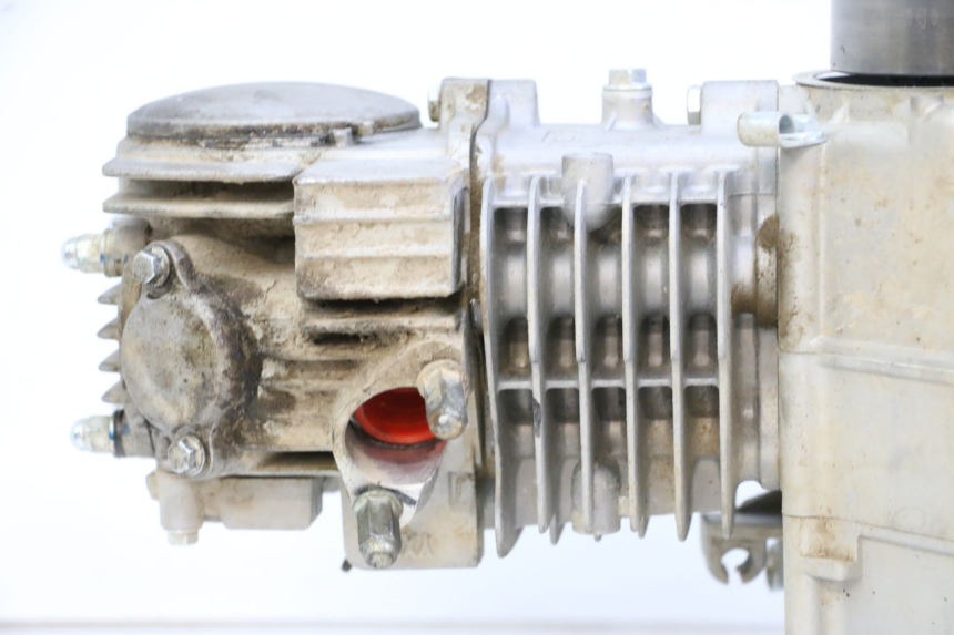 photo de ENGINE APOLLO RFZ 125 - Alternative perspective