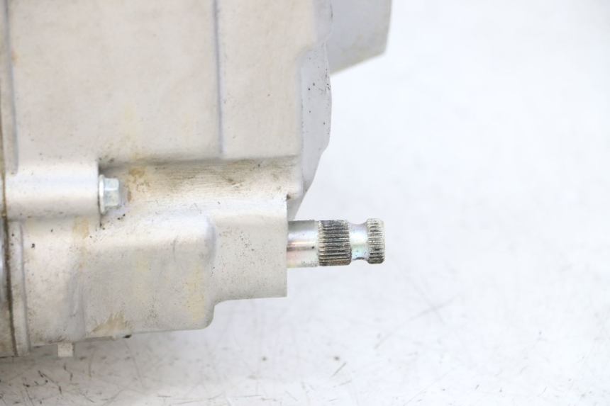 photo de ENGINE APOLLO RFZ 125 - Fixing points details