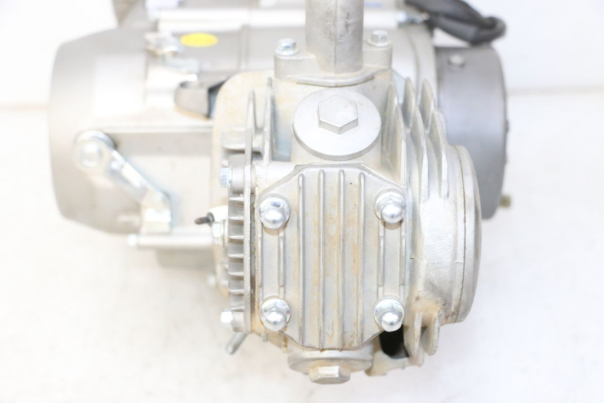 photo de ENGINE APOLLO RFZ 125 - Product overview