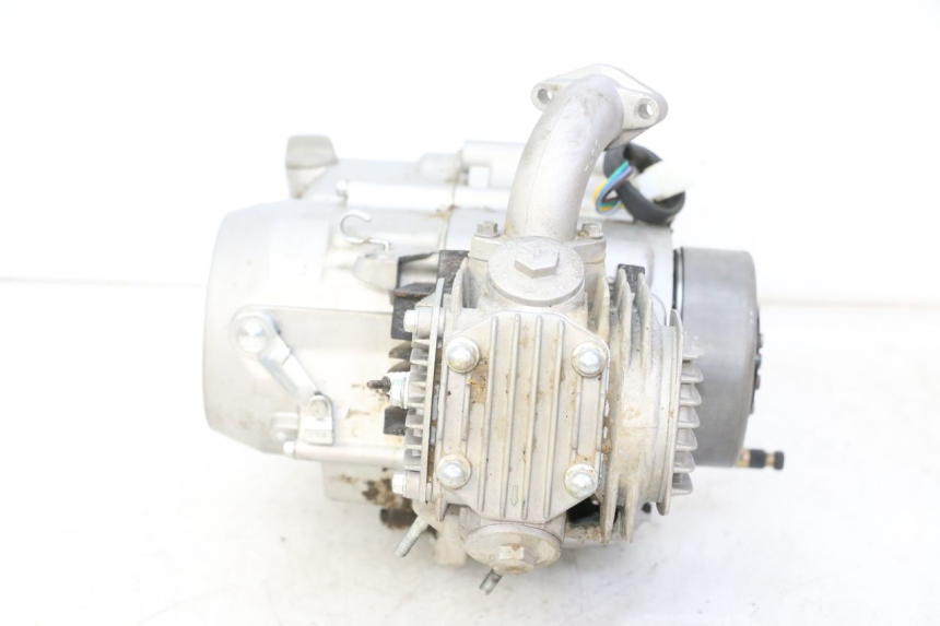 photo de ENGINE APOLLO RFZ 125 - Surface and material condition