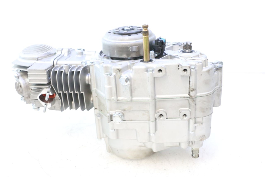 photo de ENGINE APOLLO RFZ 150 - Component detail