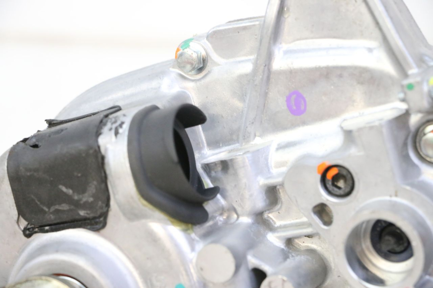 photo de ROLL LOCK ENGINE PIAGGIO MP3 HPE 310 (2024 - 2025) - Supplementary product photo