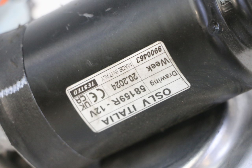 photo de ROLL LOCK ENGINE PIAGGIO MP3 HPE 310 (2024 - 2025) - Fixing points details