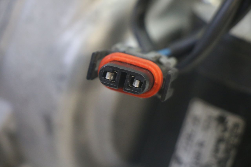 photo de ROLL LOCK ENGINE PIAGGIO MP3 HPE 350 (2018 - 2020) - Product overview