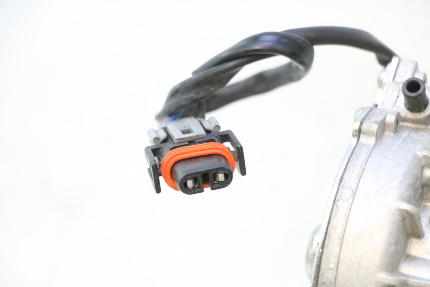 photo de ROLL LOCK ENGINE PIAGGIO MP3 HPE 530 (2022 - 2026) - Additional view of the item