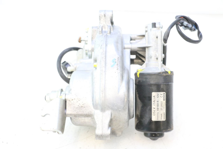 photo de ROLL LOCK ENGINE PIAGGIO MP3 HPE 530 (2022 - 2026) - Supplementary product photo