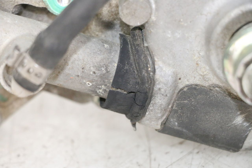 photo de ROLL LOCK ENGINE PIAGGIO MP3 LT 300 (2010 - 2016) - Detailed visual inspection