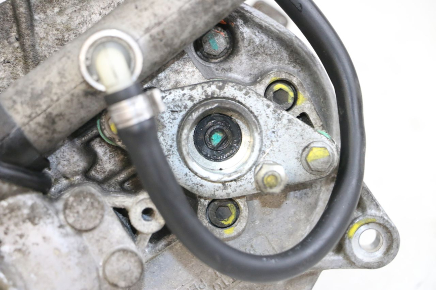 photo de ROLL LOCK ENGINE PIAGGIO MP3 500 (2011 - 2015) - Distinctive features