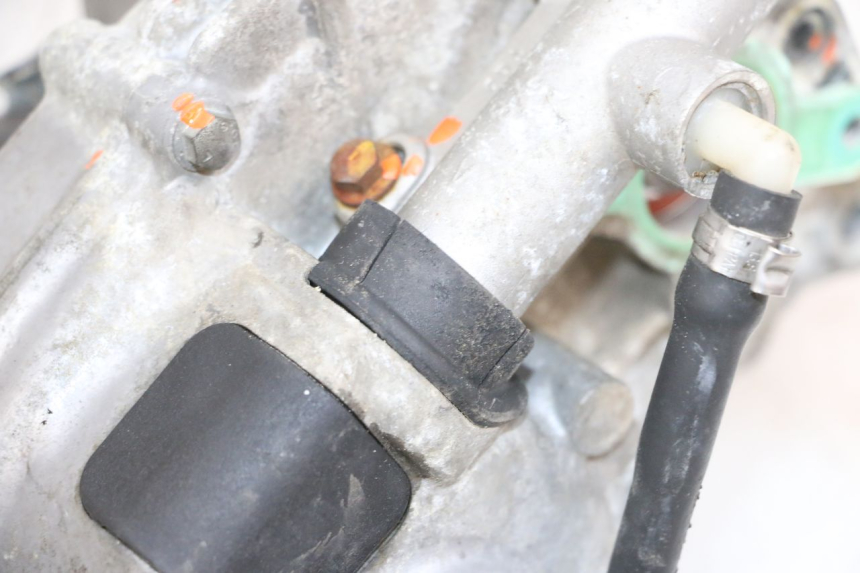 photo de ENGINE ROLL LOCK PIAGGIO MP3 RL 250 (2006 - 2010) - Checked used part