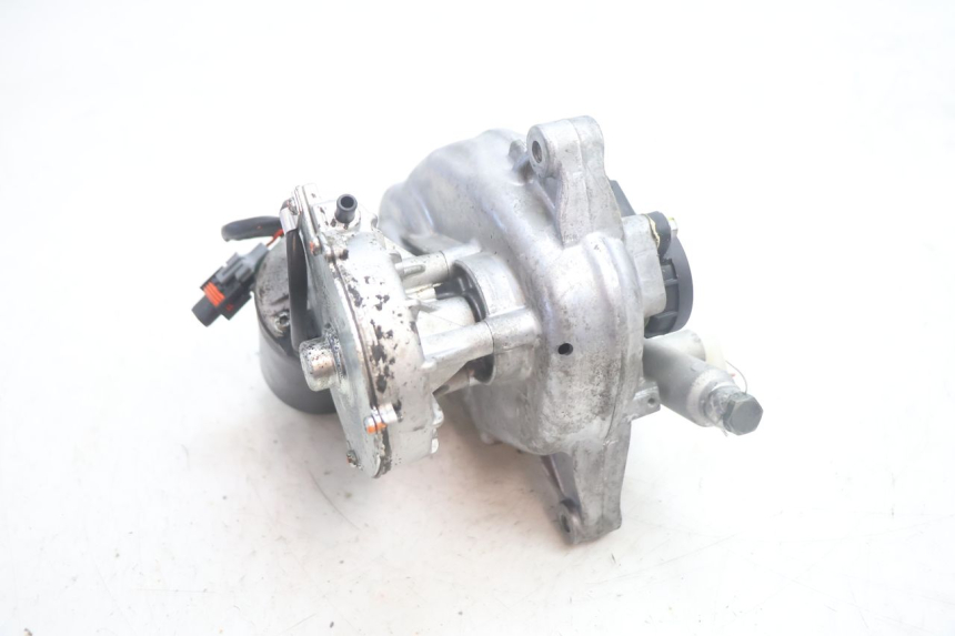 photo de ROLL LOCK ENGINE PIAGGIO MP3 125 (2006 - 2014) - Fixing points details
