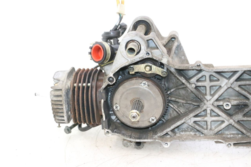 photo de ENGINE TNT MOTOR ROMA 12' 2T 50 (2007 - 2018) - Detailed visual inspection
