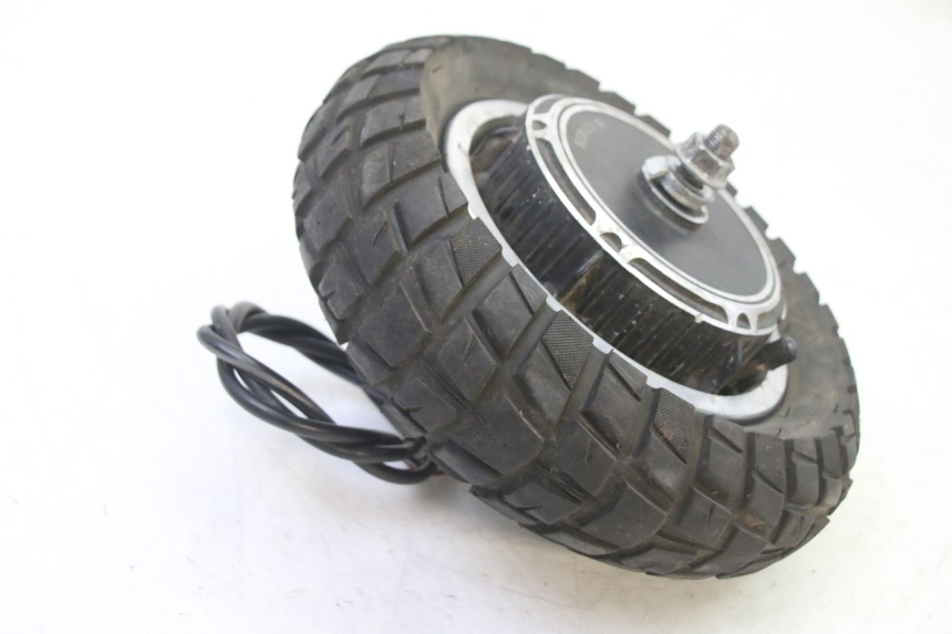 photo de ENGINE HERO S10 1 - Alternative perspective