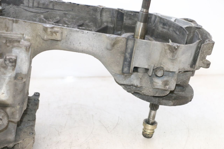 photo de ENGINE DAELIM S2 125 (2006 - 2007) - Fixing points details
