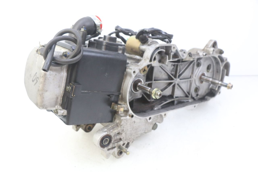 photo de ENGINE JM MOTORS SANTANA 50 (2014 - 2023) - Surface and material condition