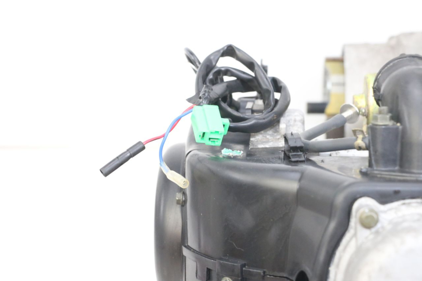 photo de ENGINE JM MOTORS SANTANA 50 (2014 - 2023) - Surface and material condition