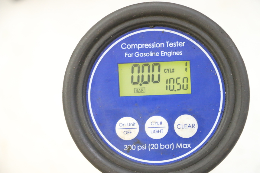 photo de ENGINE PEUGEOT SATELIS COMPRESSOR K15 125 (2006 - 2009) - Fixing points details