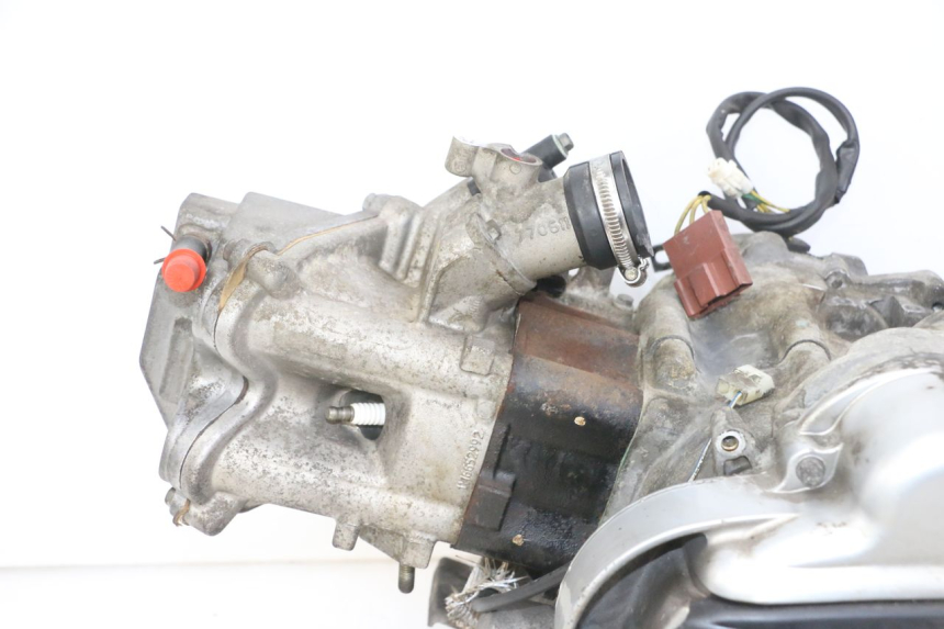 photo de ENGINE PEUGEOT SATELIS 125 (2013 - 2018) - Detailed visual inspection