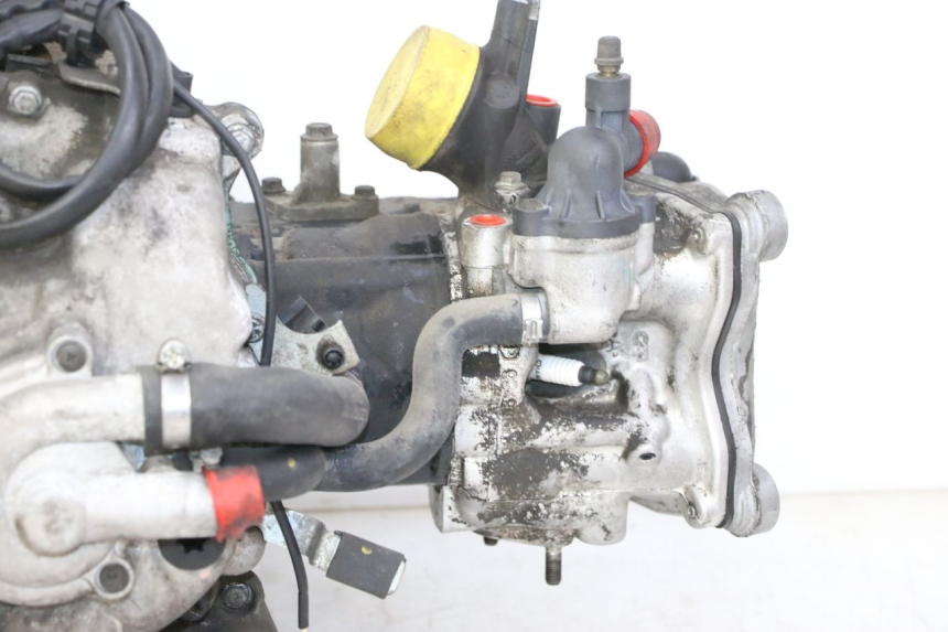 photo de ENGINE PEUGEOT SATELIS 250 (2006 - 2012) - Surface and material condition