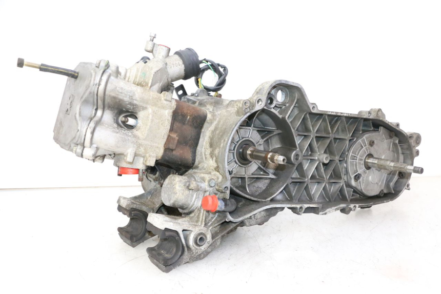 photo de ENGINE PEUGEOT SATELIS 125 (2006 - 2009) - Focus on structure