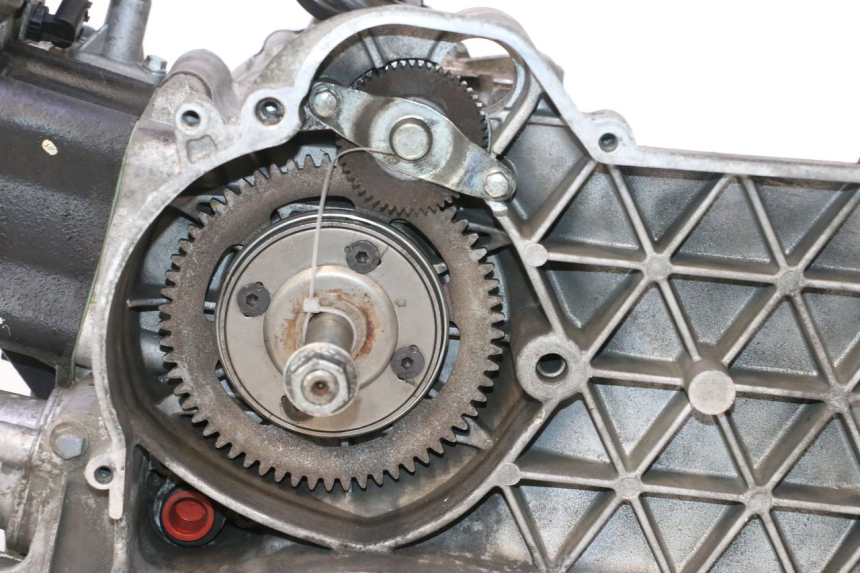 photo de ENGINE PEUGEOT SATELIS 125 (2013 - 2018) - Fixing points details