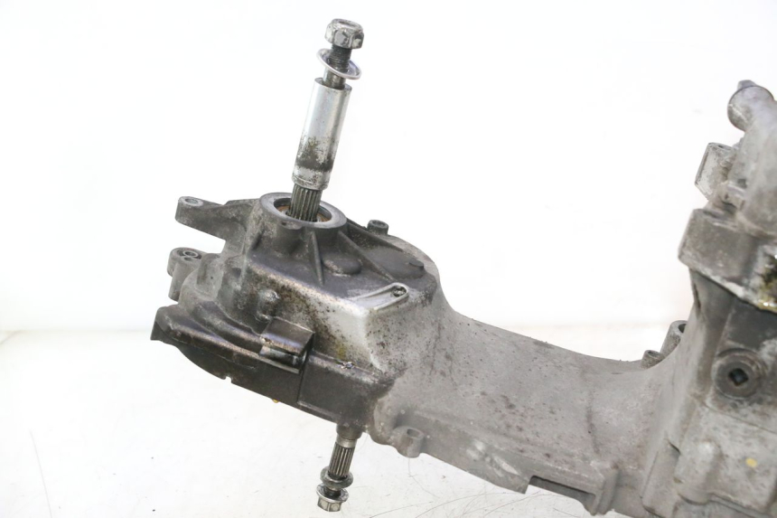 photo de ENGINE PEUGEOT SATELIS 125 (2013 - 2018) - Fixing points details