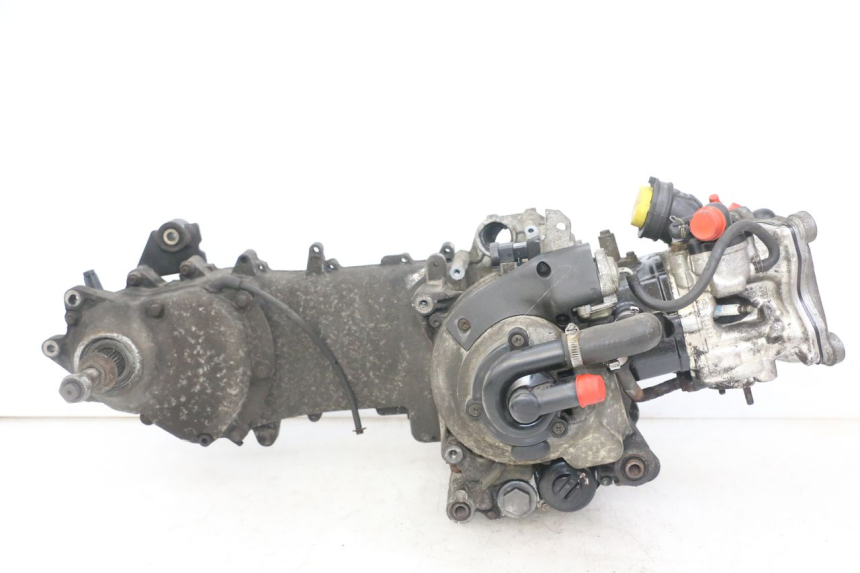 photo de ENGINE APRILIA SCARABEO GT TOURING 125 (1999 - 2005) - Distinctive features