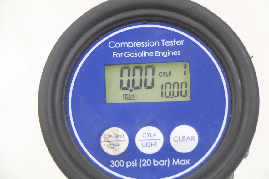 photo de ENGINE HONDA SCV LEAD 100 (2003 - 2007) - Detailed visual inspection