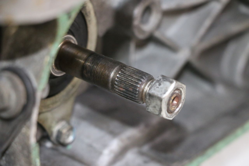 photo de ENGINE HONDA SCV LEAD 100 (2003 - 2007) - Alternative angle