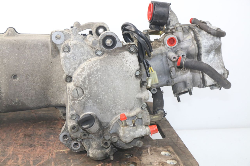 photo de ENGINE HONDA SES DYLAN 125 (2002 - 2006) - Surface and material condition