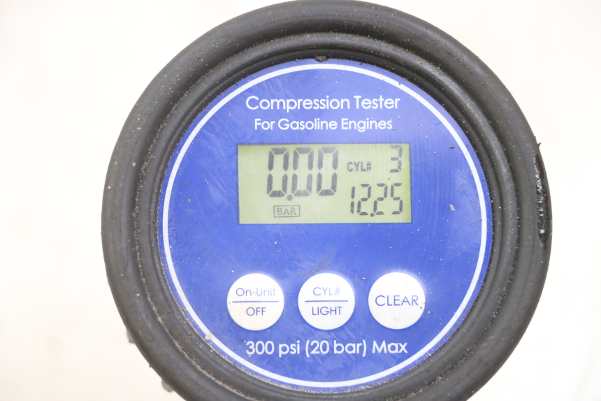 photo de ENGINE TRIUMPH SPEED TRIPLE T301 900 (1994 - 1996) - Fixing points details