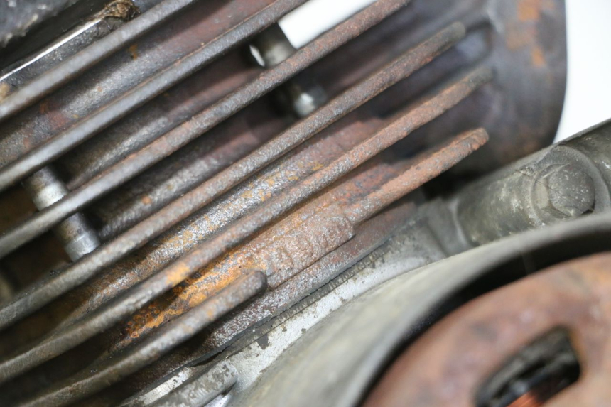 photo de ENGINE PEUGEOT SPEEDAKE 50 (1995 - 1997) - Alternative perspective