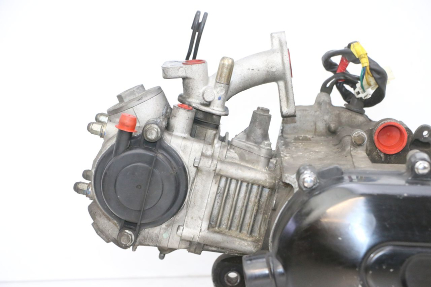 photo de ENGINE PEUGEOT SPEEDFIGHT 4 4T EFI 50 (2021 - 2025) - Alternative perspective