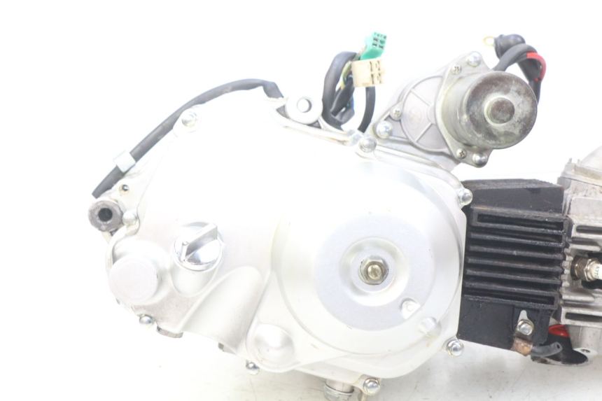 photo de ENGINE CHINESE QUAD SPEEDY DELUXE 125 - Distinctive features