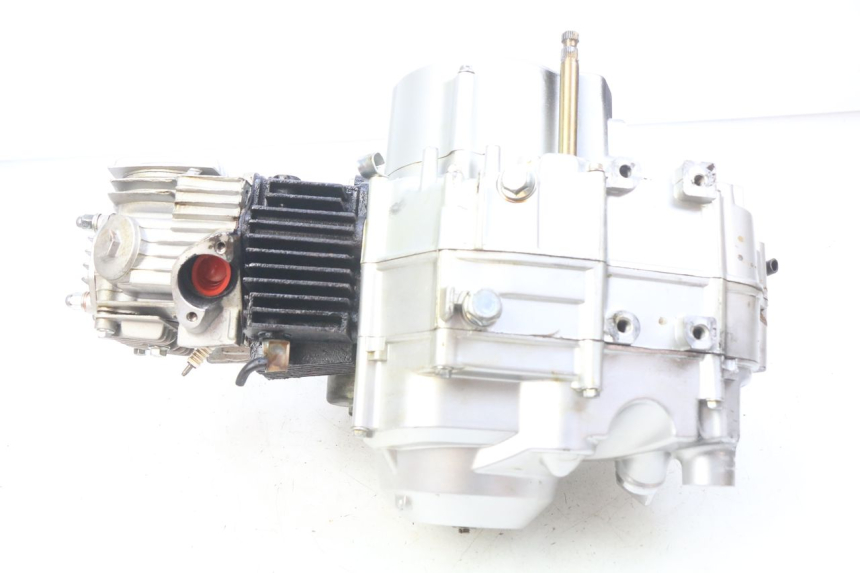 photo de ENGINE CHINESE QUAD SPEEDY DELUXE 125 - Surface and material condition