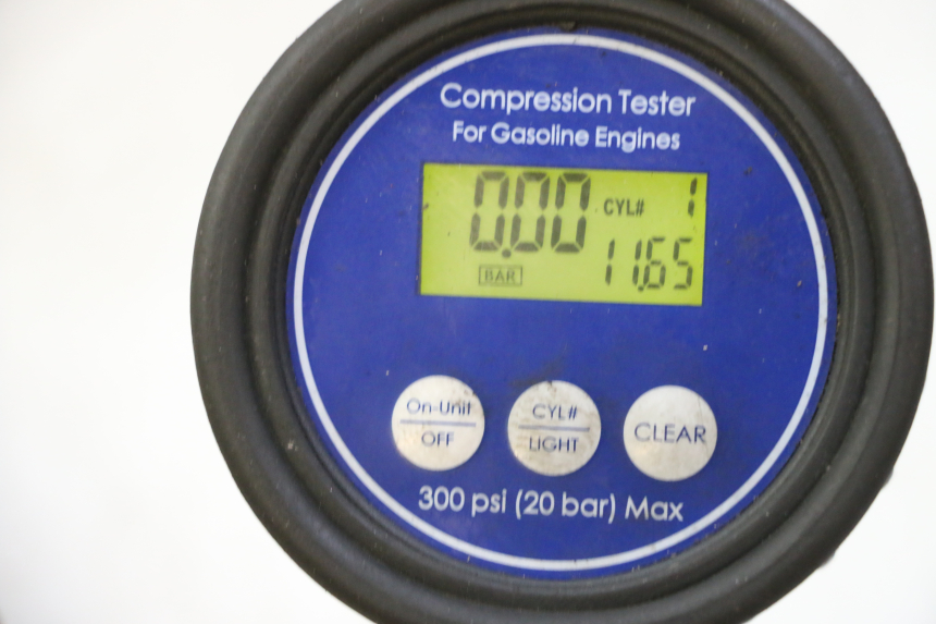 photo de ENGINE TRIUMPH SPRINT 900 (1995 - 1998) - Zoom on usage condition