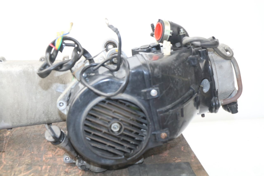 photo de ENGINE RAZZO STEED 125 (2012 - 2018) - Fixing points details