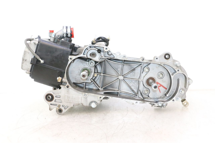 photo de ENGINE VASTRO STREET S 50 (2016 - 2021) - Main view