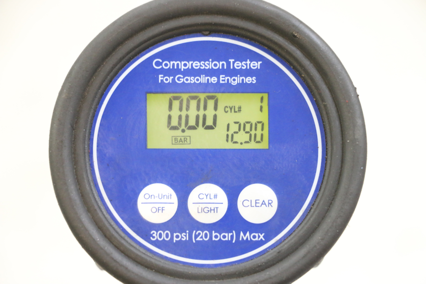 photo de ENGINE SUZUKI BURGMAN 125 (2007 - 2014) - Detailed visual inspection