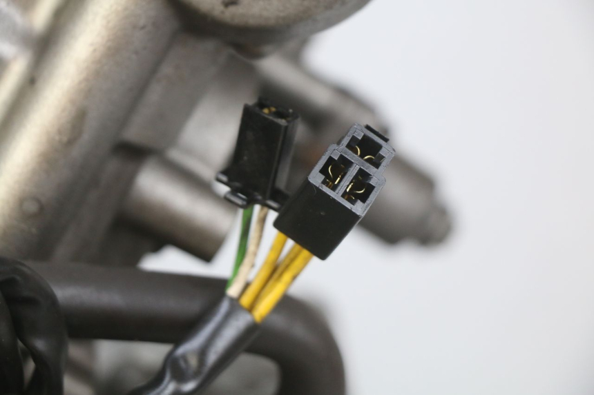 photo de ENGINE SUZUKI SV S 650 (1999 - 2002) - Distinctive features