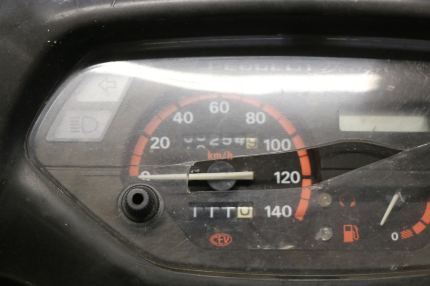 photo de ENGINE PEUGEOT SV 80 (1993 - 1997) - Focus on structure